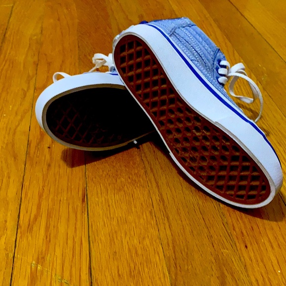Boys high top Vans - Sz 11 - Picture 2 of 3